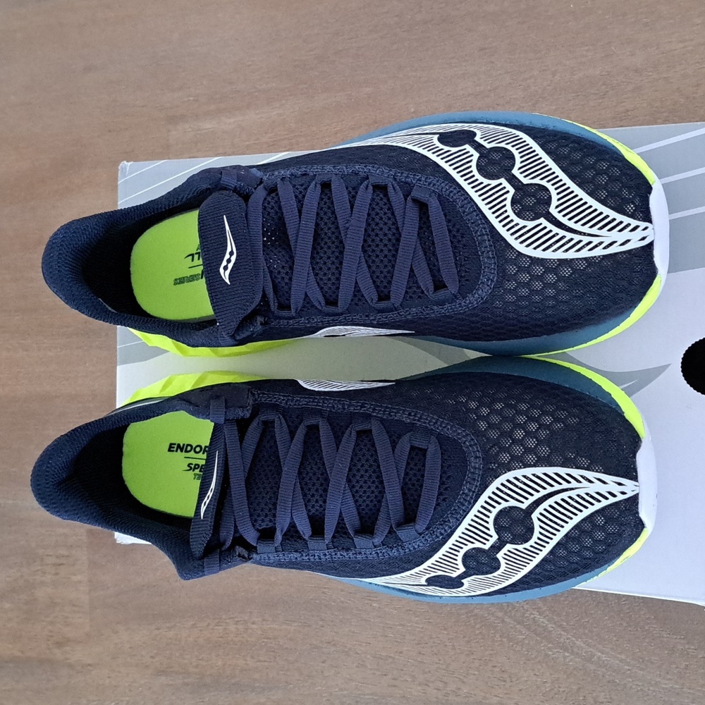 Saucony Endorphin Pro 4 Running Shoes - Color: Navy / Citron - Size: 10 - Picture 2 of 9